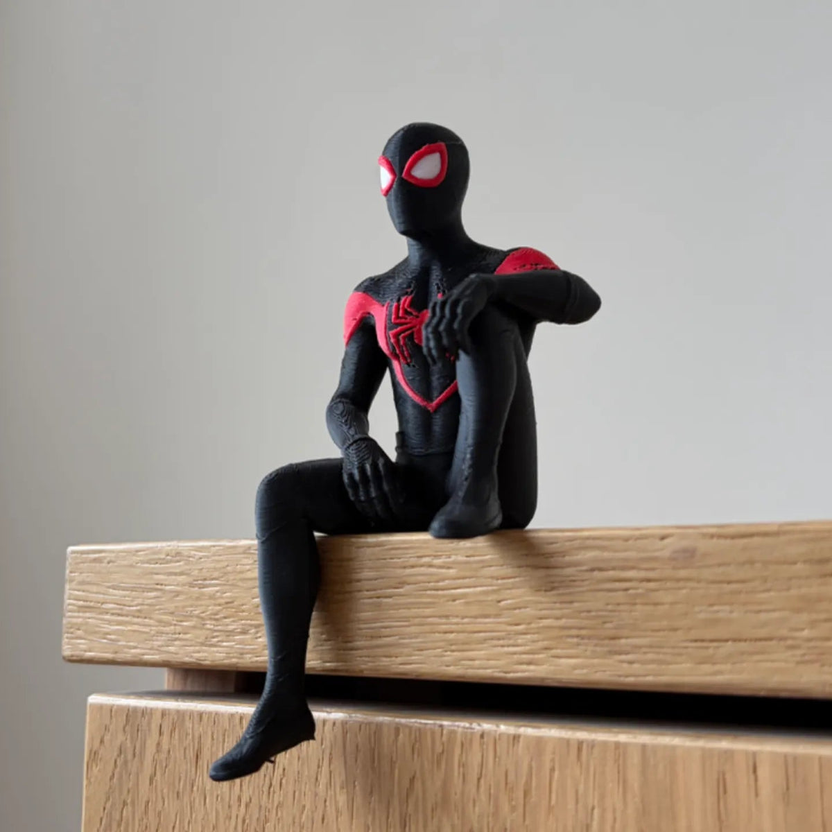 SPIDER-VERSE BLACK & RED